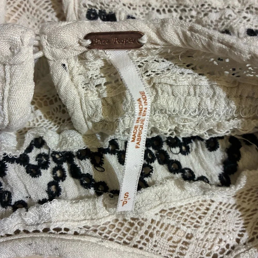 Free People Cyprus Avenue Peasant Blouse Embroidered Puff Sleeve Edwardian Small - Picture 2 of 11